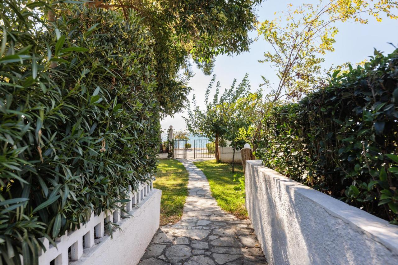 Beach Front Vintage Villa Kalliktratis Nea Kallikrateia 外观 照片